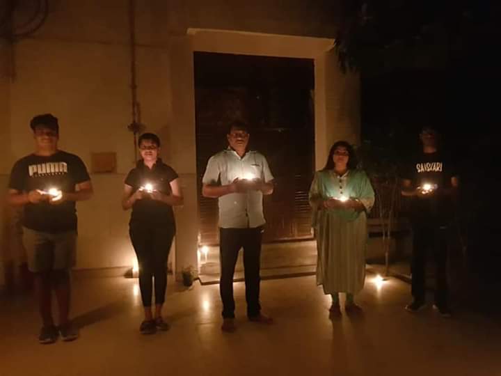 ItUttar's tweet photo. ये #दीप #राष्ट्रहित में #देश से वैश्विक #महामारी कोरोना के अन्धकार को समाप्त करने हेतु आदरणीय #PM @Narendramodi जी के आह्वान पर उनके लिए, जो हमारे लिए अपनी जान की बाजी लगा कर सेवा में लगे हैं। #IndiaFightsCorona #COVID19 @Narendramodi @mpetawah @RamshankarKatheriya https://t.co/XTWV04V07L