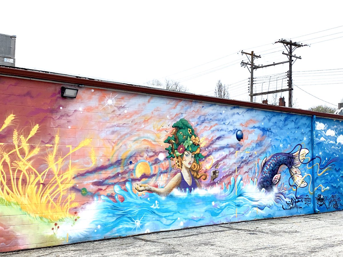 Hey, <a href="/StreetArtChat/">StreetArtChat</a>! Isn’t she wonderful? #AvenueArtDays #streetart