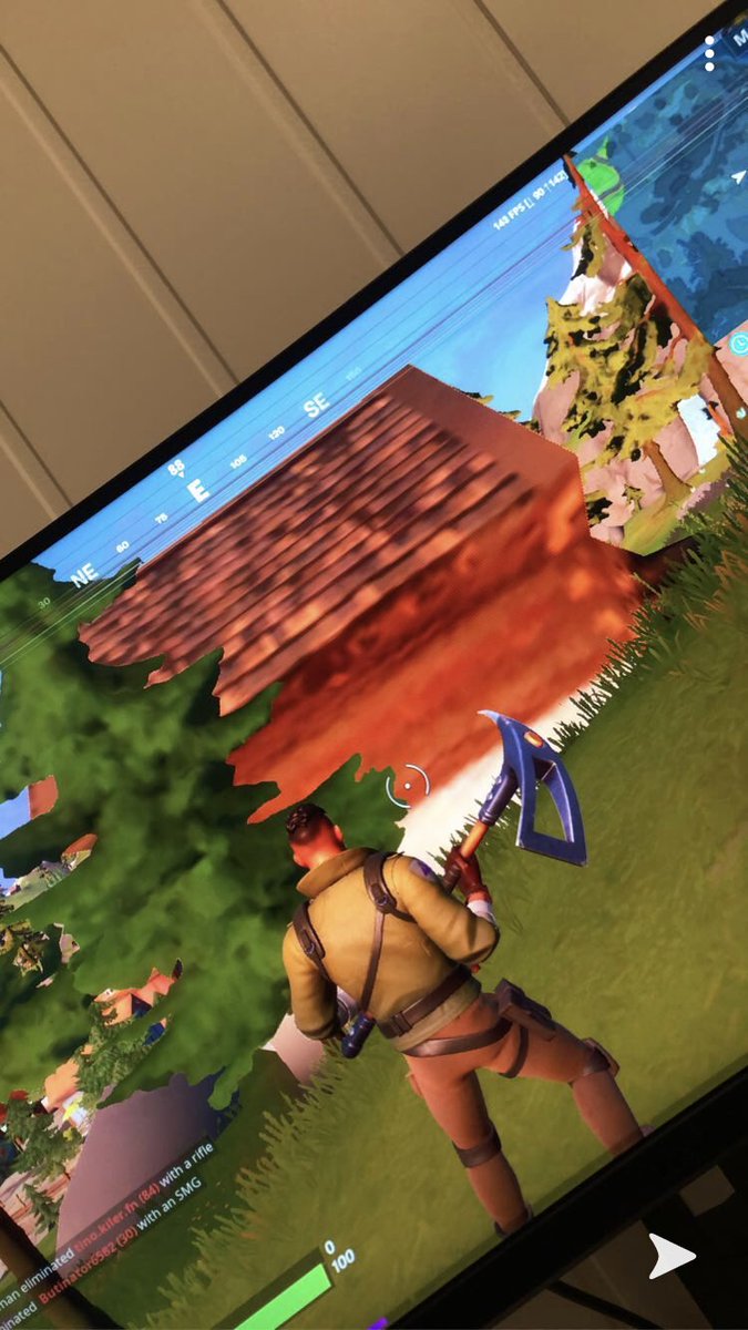 Ramonstalsberg's tweet photo. @FortniteGame / DEAR, Fortnite... its been a while now we actually can have fun when we play fortnite, but? Its impossible to play this game cause we can’t do anything... #bugs #texture #comp #lag #HELP https://t.co/T4yJFwZact