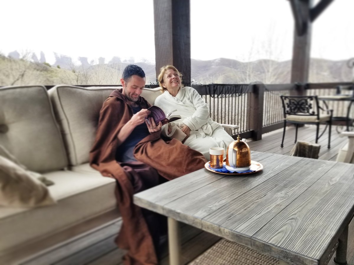 neuromichael's tweet photo. Diverse sources agree: the best unit of measure for our lives is love. Of all the events &amp; emotions attendant to the #COVID19 crisis, what I hope to take away most saliently are the moments of #love. #family #home #mom #memories #qualitytime #darkclouds #goldenlining https://t.co/LQoTmnQKQm