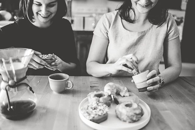 peardmade's tweet photo. Missing this right now. And our hearts hurt for you: feeling lonely, scared, antsy, helpless, unable to celebrate birthdays and weddings, do church, or share things the way our hearts want to. Share your heart with someone close today. ♥️ Photo by the wonderful leablackphotograp https://t.co/ENy8l6a8Uy