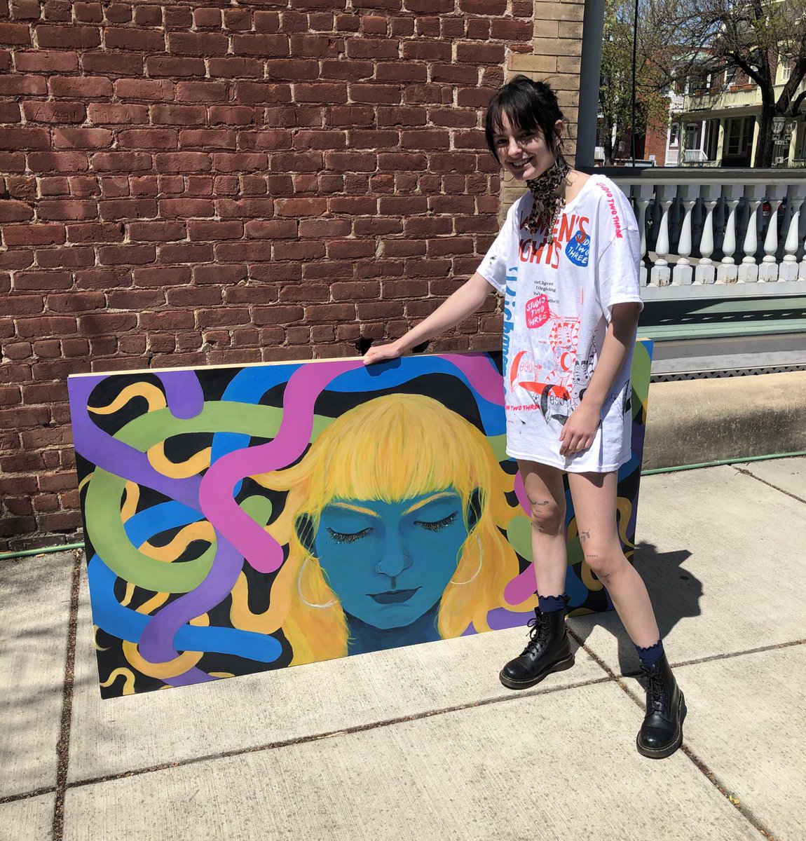 divey1975's tweet photo. Today, had to pick up the kids senior project to finish at home since she wonโt be going back to school #ArtistOnTwitter #templebound #SelfPortrait https://t.co/7dEg2WFSr3