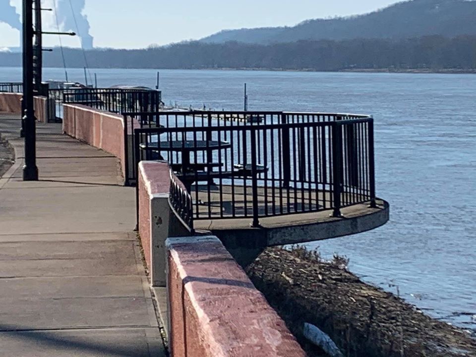 Front Street Café in New Richmond, Ohio is open till 7 pm today serving lunch and dinner carry out   Come join us. Are scenic and historic village has beautiful riverfront parks to enjoy