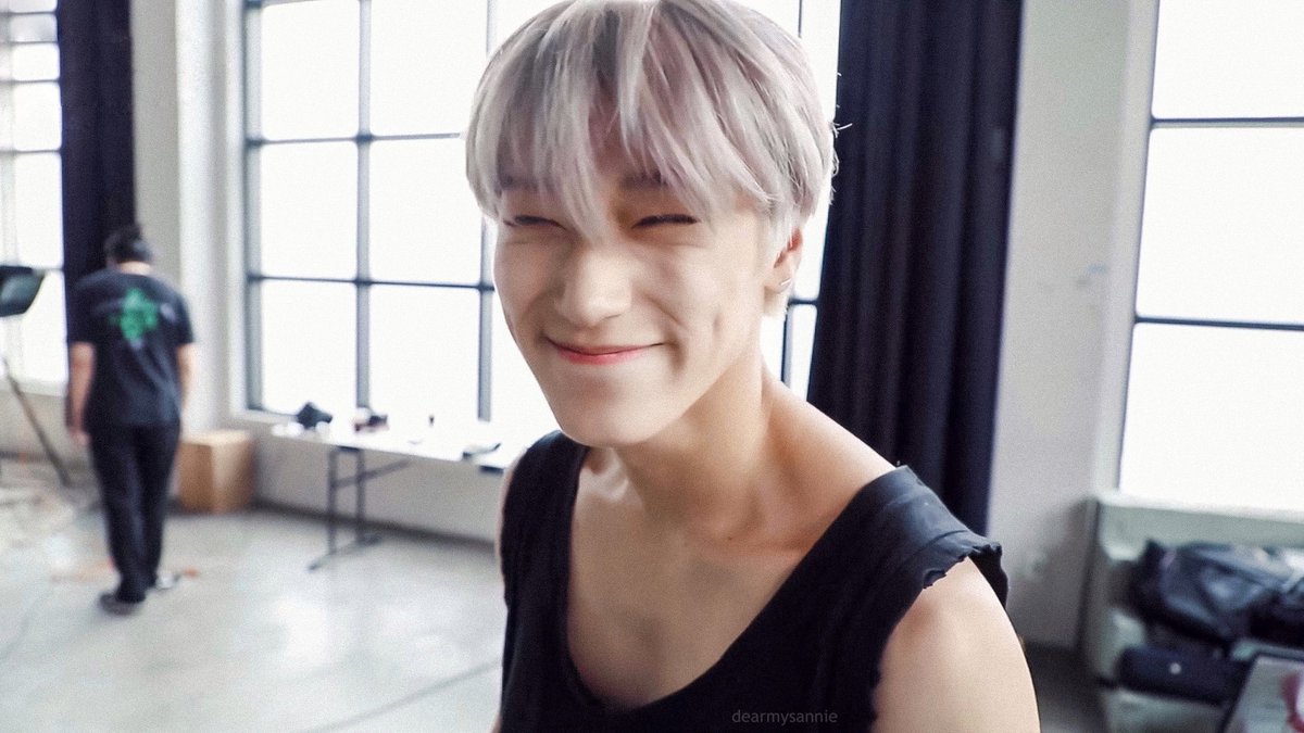 sanieeday's tweet photo. #SAN #최산: 𝘴𝘦𝘷𝘦𝘯 𝘣𝘪𝘭𝘭𝘪𝘰𝘯 𝘴𝘮𝘪𝘭𝘦𝘴 𝘪𝘯 𝘵𝘩𝘦 𝘸𝘰𝘳𝘭𝘥 𝘣𝘶𝘵 𝘺𝘰𝘶𝘳𝘴 𝘪𝘴 𝘮𝘺 𝘧𝘢𝘷𝘰𝘶𝘳𝘪𝘵𝘦  🌏 https://t.co/Q5xEQR8ljA