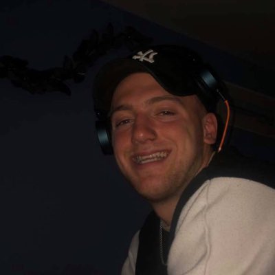 orpin_dylan's tweet photo. #NewProfilePic https://t.co/3aeF7nM8Ow