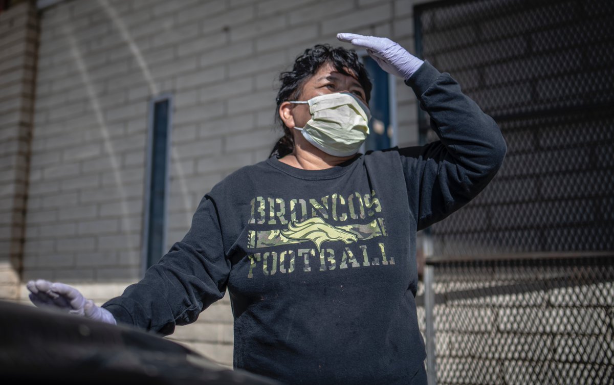 rosalesquique's tweet photo. Navajo Nation sees spike in COVID-19 cases https://t.co/drP6RueIRD Story by @EliseKapNM @theresa__davis and @robbrow photos by yours truly. #NavajoNation #NM https://t.co/g8FB1M7jih