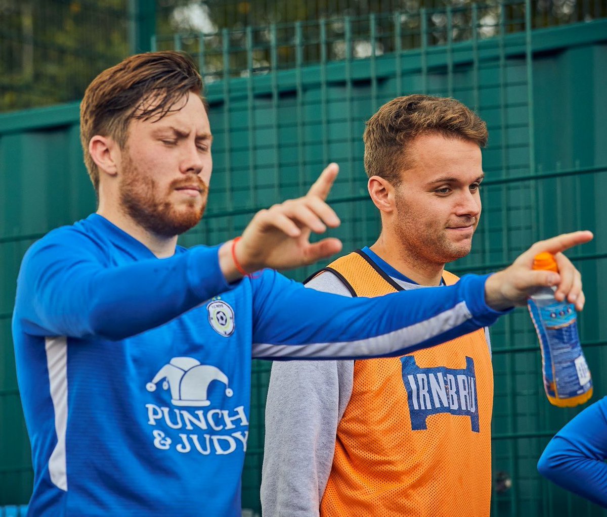 _FCRevo's tweet image. 💭⚽️ Dreaming of football... 

🔵⚪️

#JR6 #Leftfootwand @LeagueSevenoaks @KCFL_News @KentFA 

📸 @JackMcCarthy_F1