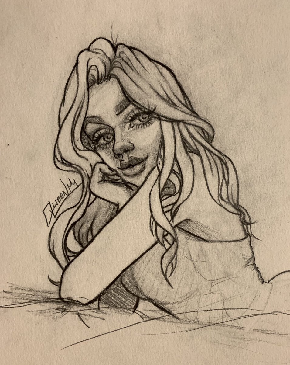 QueenOW1's tweet photo. I’m so happy I’m drawing again 🥺🥺 Should I keep going on paper or swap to digital??? Anyone have doodle requests? I need inspiration :0 https://t.co/XdOctr8Tcg