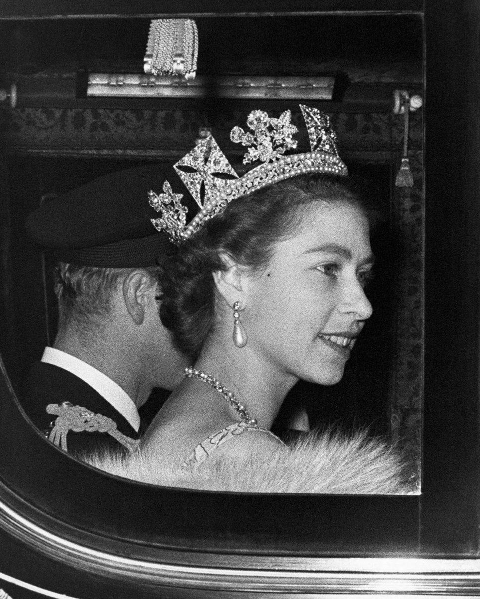 BritishVogue's tweet photo. From the Lover’s Knot tiara – worn by Diana, Princess of Wales and the Duchess of Cambridge – to the George IV State Diadem Crown, famously worn by Queen Elizabeth II for her coronation, in 1953, here's a brief history of the most famous royal tiaras: https://t.co/ekMoYtylNW https://t.co/EuaBDr6QQZ