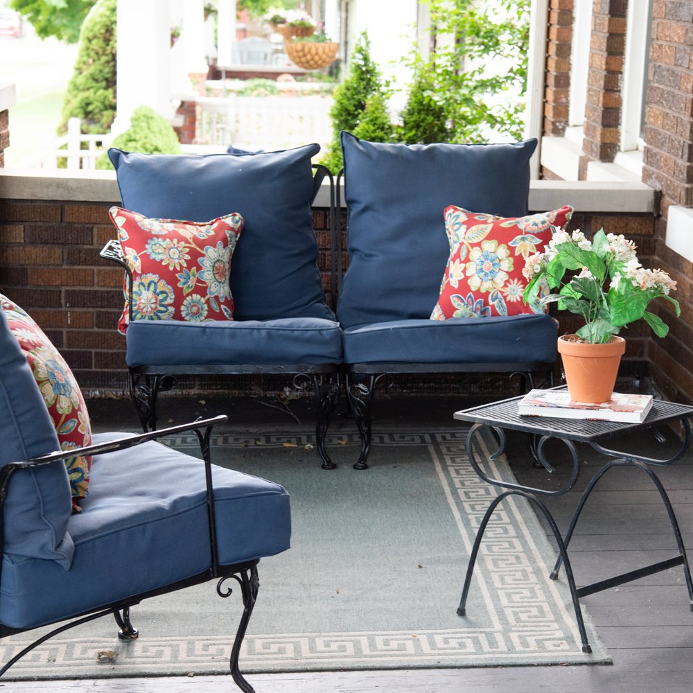 It's a lovely day to relax on the front porch. Blanket. Book. Coffee.

#spring #frontporch #ApartmentTherapy #hometohave #nestandthrive #makehomematter #inspiremehomedecor #shelfie #myhousebeautiful #showmeyourboho #myhouzz #mysouthernliving #housebeautiful #homeinterior