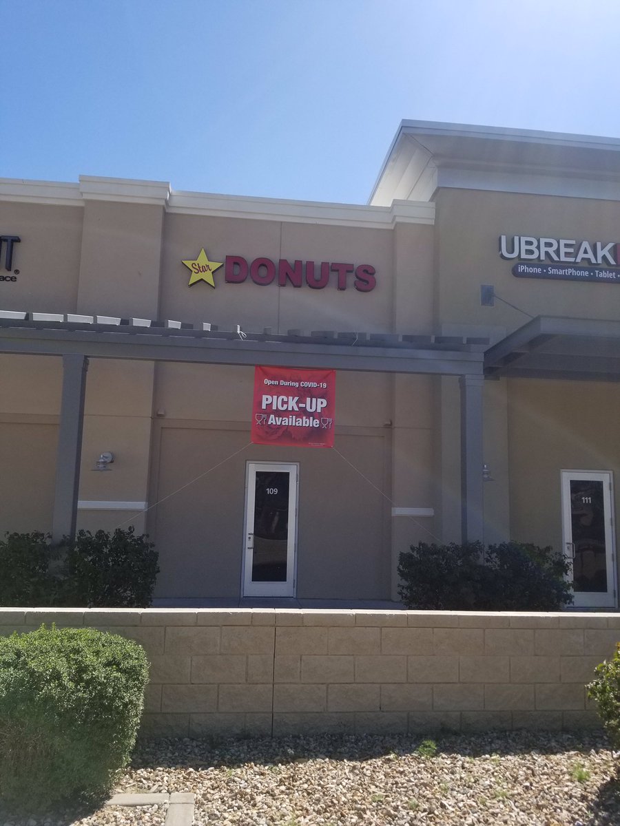 SurpriseEconDev's tweet photo. Donโt have a plan for Sunday breakfast? Surprise your family with todayโs #SuperstarOfSurprise Star Donuts! They are available for pick up and are ready to feed your family by the dozen! Call ahead and watch for their red banner along Bell Rd! #SeeRedGetFed #GreaterPHXTogether https://t.co/nuPGLDSvQs