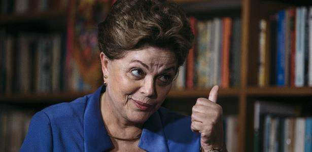 Cinco anos após ser alvo de panelaços, agora direcionados ao seu antagonista, Bolsonaro. Dilma afirma: "Eu poderia estar batendo panela, só que eu te digo, não é a minha forma de luta, nunca foi bater panela".