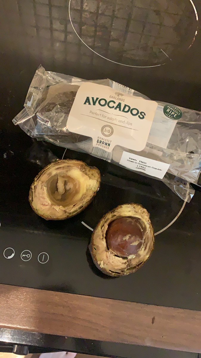 Bought these yesterday <a href="/LidlGB/">@LidlGB</a> Walthamstow, perfectly ripe my arse