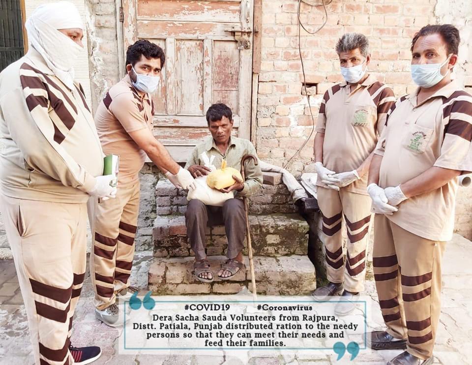 alwaysHaPpY021's tweet photo. Service is our duty..
Service is our religion..
Similarly, @derasachasauda 's service providers are going home and distributing food and doing their duty.
#ServiceToNationByDSS
#DeraSachaSauda
#CoronaOutbreakinIndia https://t.co/VO64f7qlLc