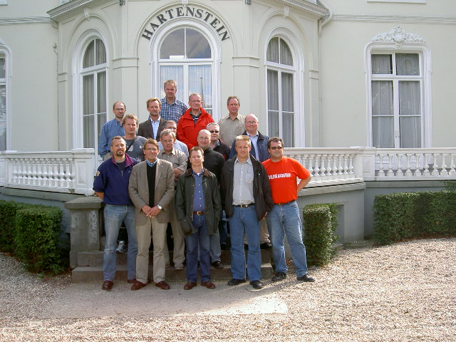 CharlesXI's tweet photo. Staff-ride Arnhem 14 years ago. #Bridge11 #Maasbrug #HotelHartenstein #LZ https://t.co/Cb9nXNMPH9