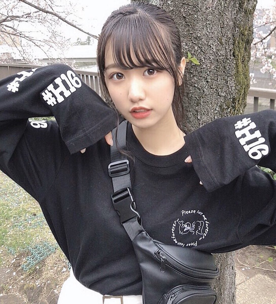 奥村 優希 ラストアイドル2期生アンダー V Twitter 優しくて 癒されるベビーフェイス 特にお口が好きです ダンスが上手でトレインの時に教えてくれたり 動画をくれたりしました 鈴木遥夏を知る ご本人もコラボロンティーも可愛いです