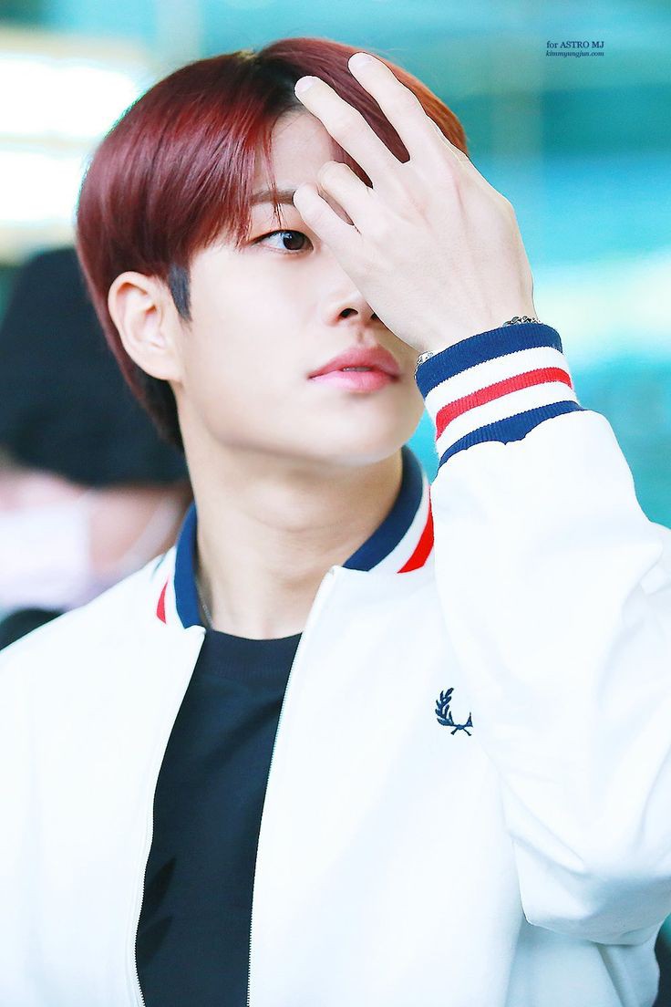 Arohas thirsty for Red hair Myungjun? A small thread;