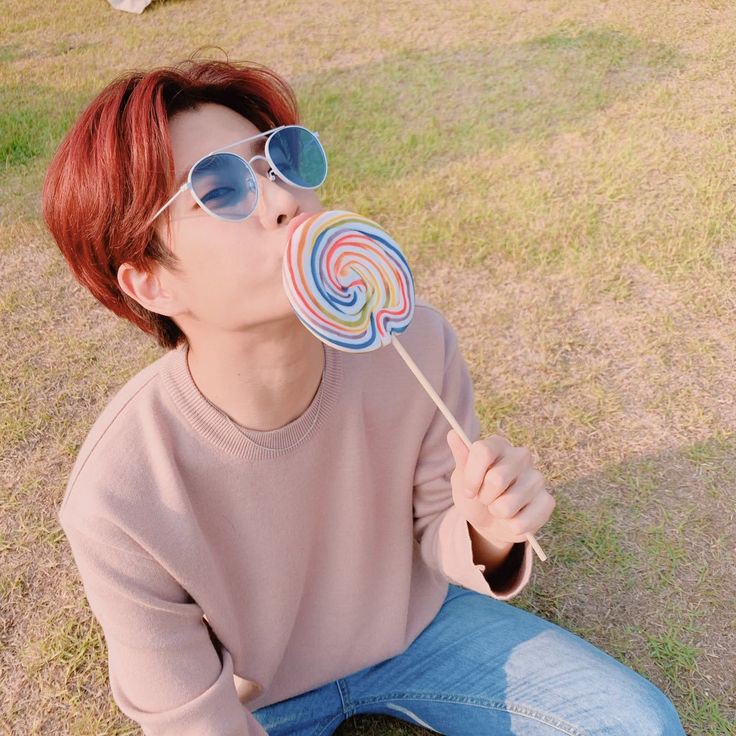 Arohas thirsty for Red hair Myungjun? A small thread;