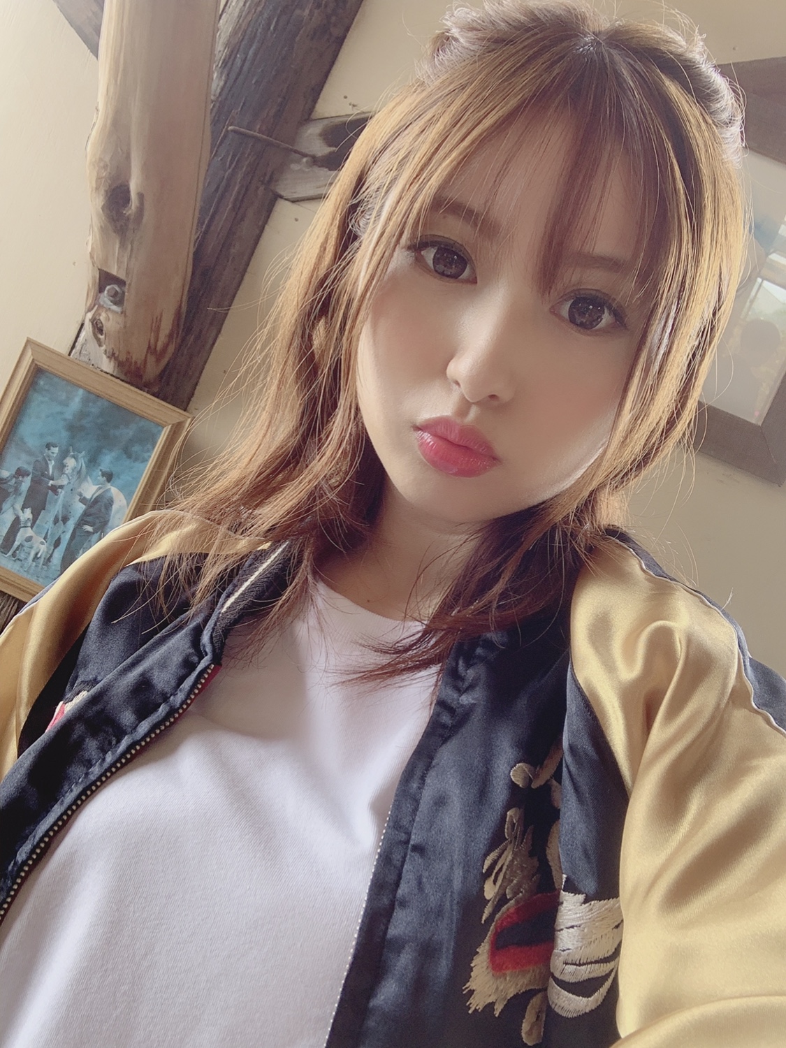 成瀬心美　オフショット これからインスタにどういう写真を載せて行こうか悩んでいたけれど、撮影などで撮った載せてないオフショットが大量にあることに気づき、こういうのをデジタル写真集の如くたくさん載せていこうと思いました！  良かったら見てね！！ https://t.co ...