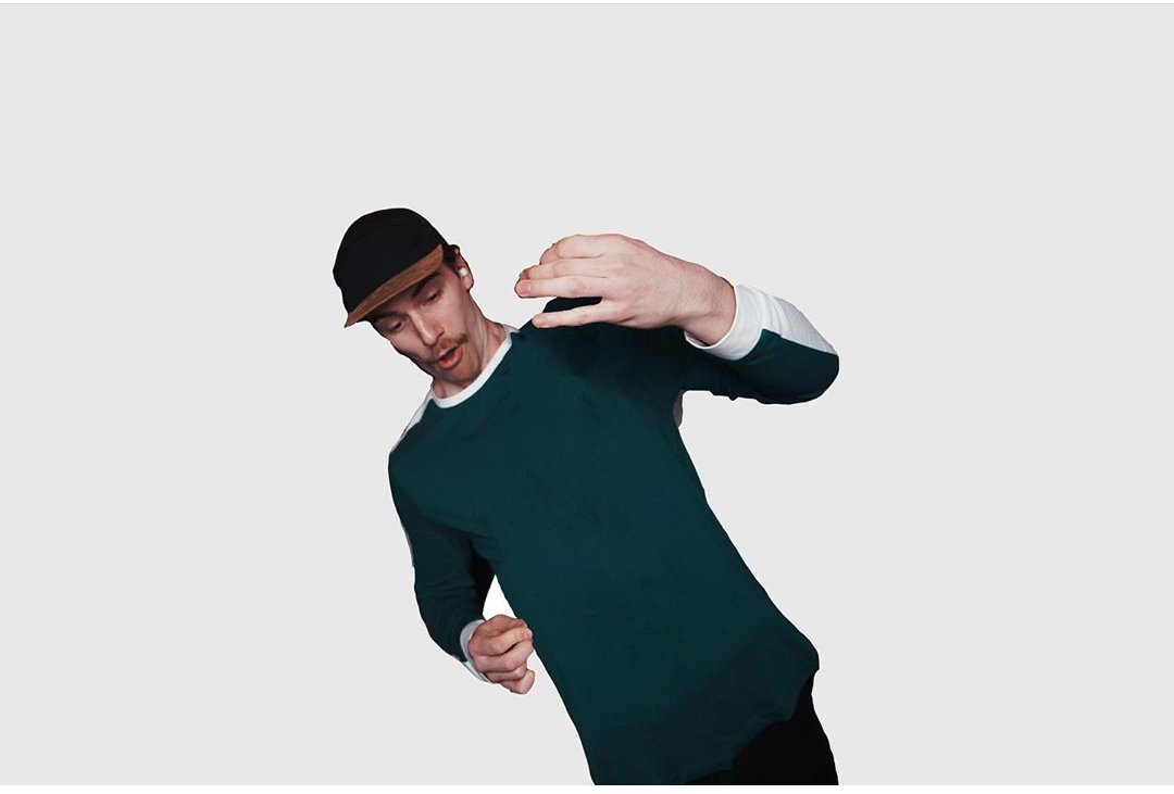 We've got a little game for you lovely lot.

Alex seams to have lost his guitar,can you find him a replacement ??(or anything you think would fit)

#diy #Illustrator #photoshop #doodle