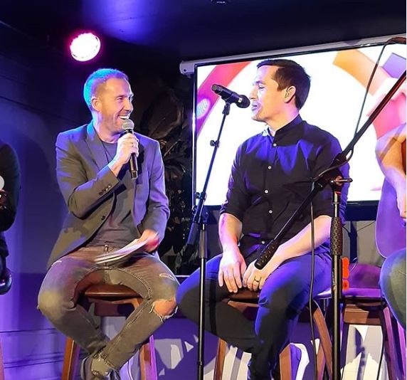 Esta tarde a las 21.00h no te pierdas a @antoniohueso #DeCercaConMalditaNerea en CADENA 100 🐢 El último programa que grabamos antes del confinamiento