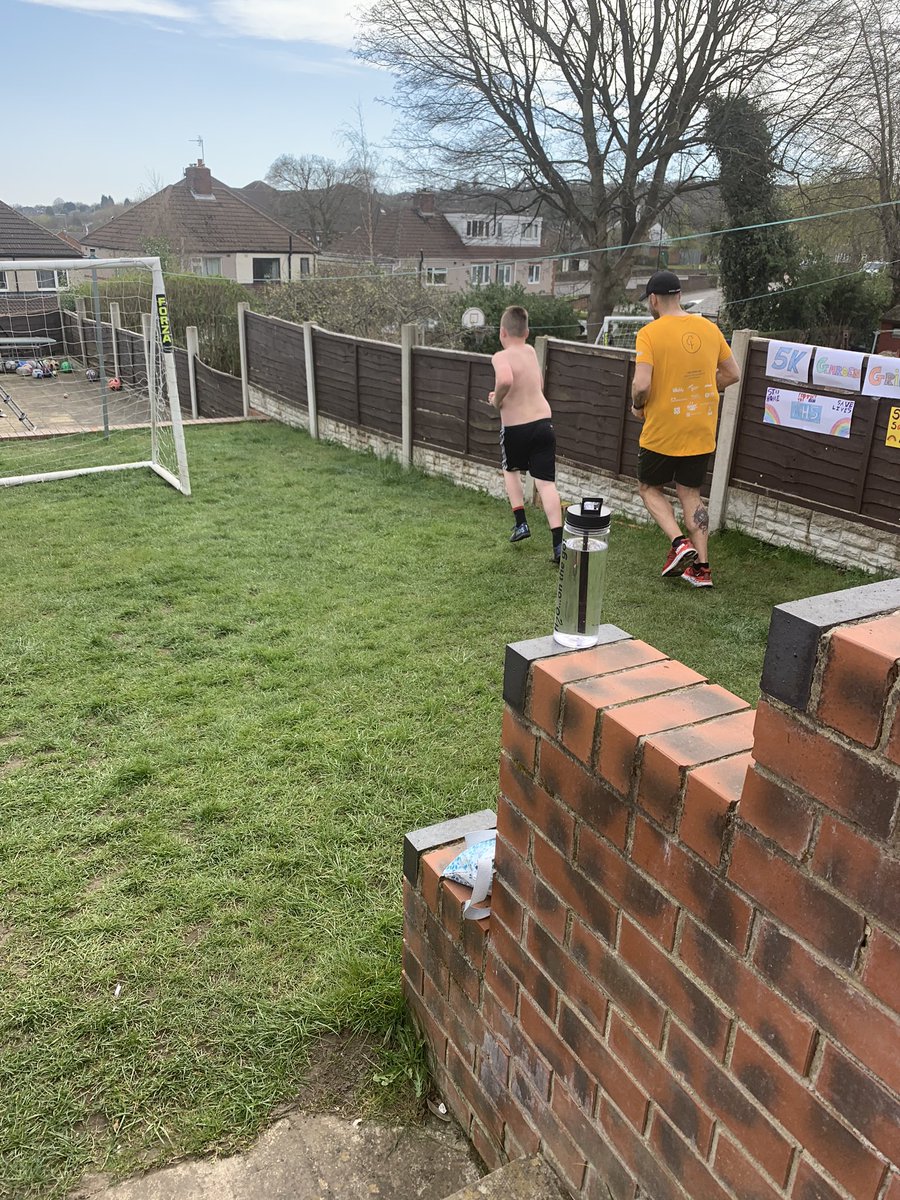 ClaireC06856243's tweet photo. My husband raised money to support the NHS by doing the 5k garden grind today! Well done #5kgardengrind https://t.co/jZhG2M8kv7