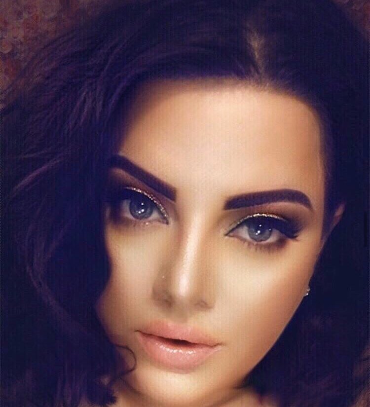 MancbirdVMakeup's tweet photo. Using The Naked Naked Reloaded Palette  @UrbanDecay 🔥
•
•
•
#makeuplooks #glam #nakedreloadedpalette #makeuptutorial #manchester #makeupartist #makeupartistsworldwide #nakedreloaded #makeuptransformation 
#trending #undiscovered_muas 
 #makeuptrends #viral 
#spanish https://t.co/IMARHbbbY2
