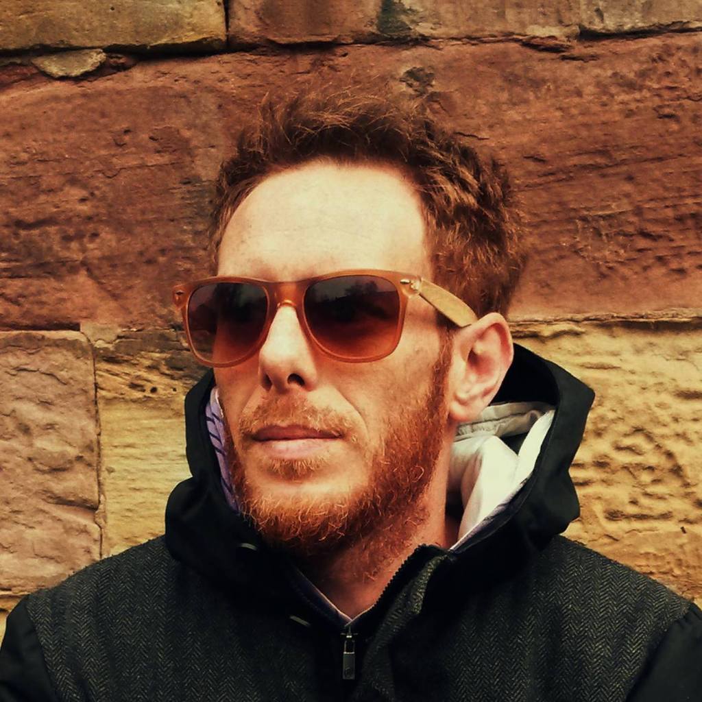 muteradio_com's tweet photo. Fred Ficus, DJ producteur : « Dans six mois, trois fois plus d’albums publiés » https://t.co/2DjiYVR74q https://t.co/7HiYOoSpMt