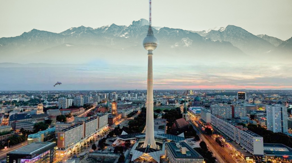 Dank sauberer Luft sieht man von Berlin aus wieder die Alpen.