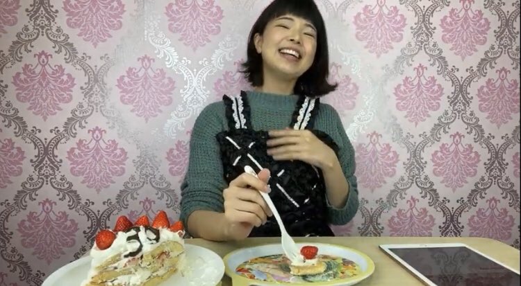 marikku019's tweet photo. チャミさん、お誕生日おめでとうございます🎊
これからもステキなアイドルでいてください✨
くれぐれもお身体に気をつけて💕
生まれてきてくれてありがとうございます！╰(*´︶`*)╯

#彩羽真矢  さん https://t.co/03sctcZ5Bl