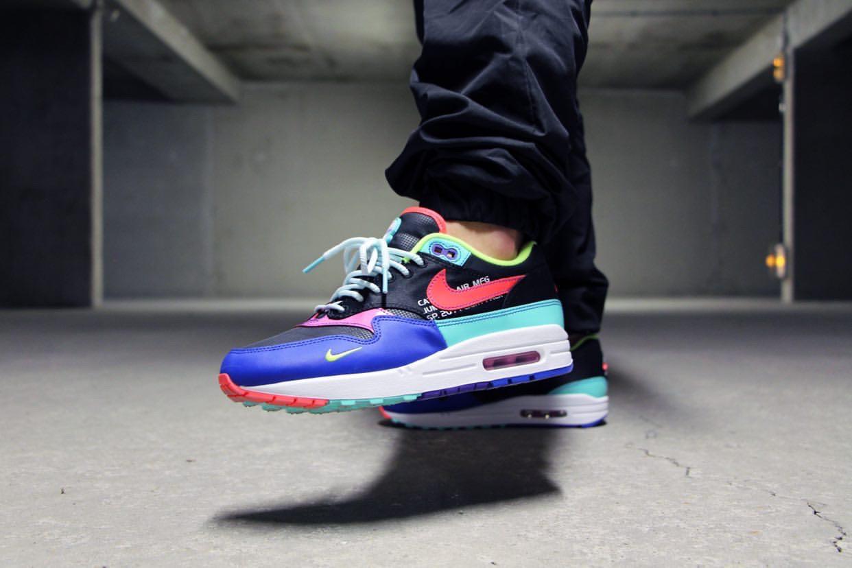 am1 parachute