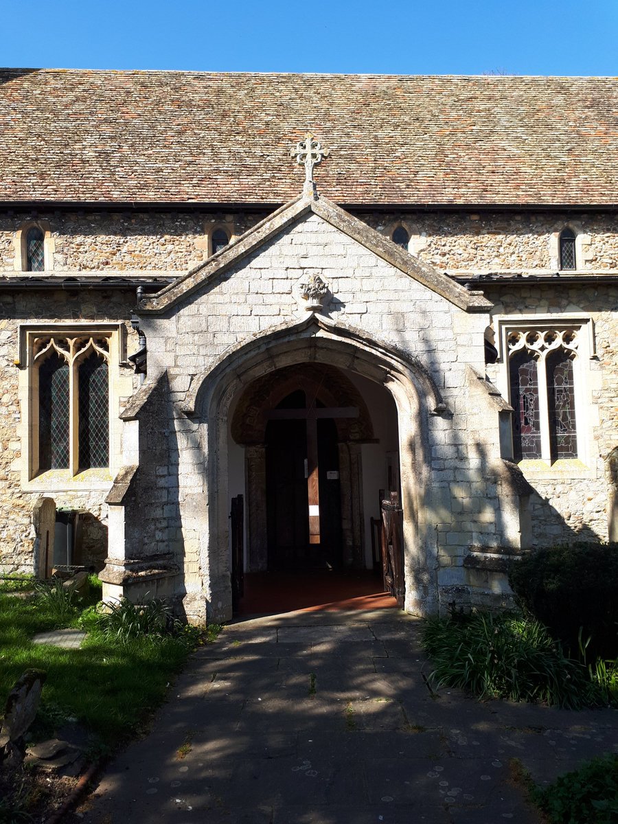 Revnataliea's tweet photo. Just ran to Little Downham Church from Ely to see the cross we have placed for Holy Week #Runandpray #DailyExerciseGift https://t.co/gjVdnLHYbu