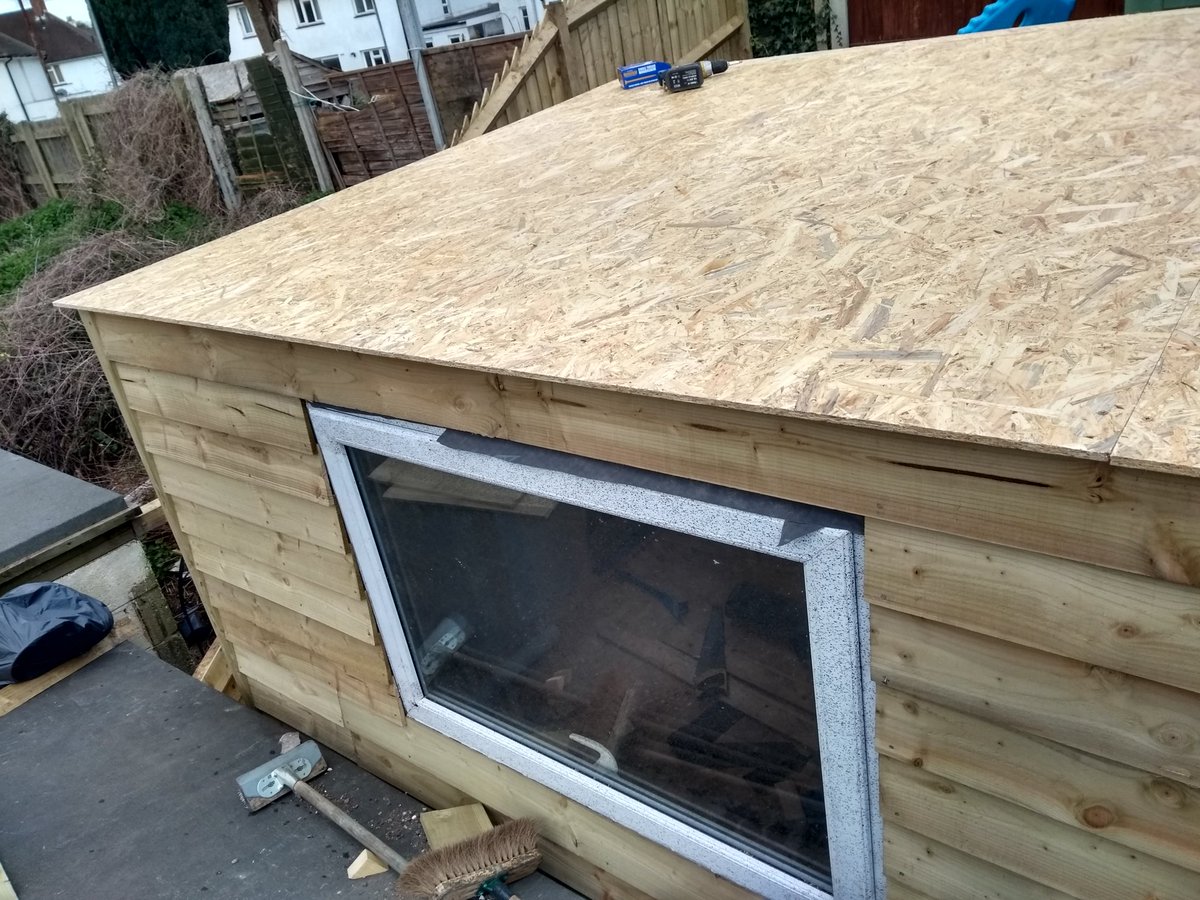 andy_the_tech's tweet photo. The workshop build is coming on nicely.  Now I'm insulating and boarding out. https://t.co/7taucef9c5