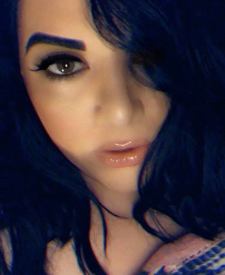 MancbirdVMakeup's tweet photo. Using The Naked Naked Reloaded Palette  @UrbanDecay 🔥
•
•
•
#makeuplooks #glam #dark #glam #nakedreloadedpalette #makeuptutorial #manchester #makeupartist #makeupartistsworldwide #nakedreloaded #personalblog #darkhair #makeuptransformation 
#trending #spanish https://t.co/nWVjaPJbKI