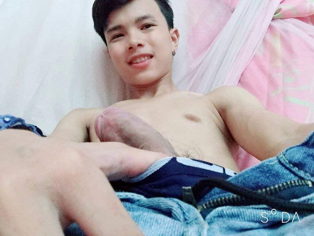 maxifinn1's tweet photo. Nice dick, i am so sorry 👽 https://t.co/h759HBu5Ca