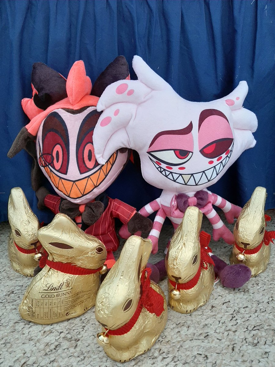 PJenartz's tweet photo. Hi guys I thought this would be a cute idea to cheer everyone up. The bunnies have taken over. stay safe โฅ๏ธ
@VivziePop @AshNicholsArt @kovox @EdBoscoVA @ElsieLovelock
@JustCaytlin @DaveCapdevielle @L0Litsmonica
#HuniCast #vivziepop #hazbinhotel #angeldust #aslator #Easter2020 https://t.co/E7MTGaHolV
