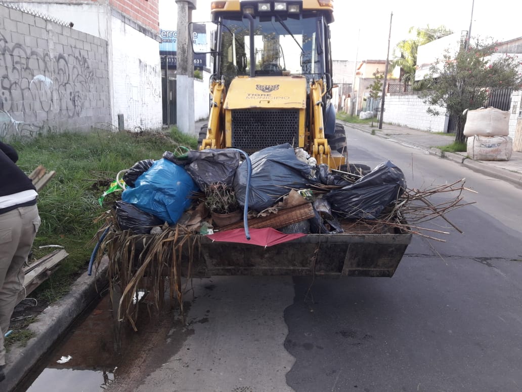delegacionrinc1's tweet photo. ¡Saca tus residuos de manera responsable!
#Domingo
Durante el período de aislamiento, realizamos las tareas esenciales. #QuedateEnCasa
Emergencias #DC103 https://t.co/m4l0mItHqw