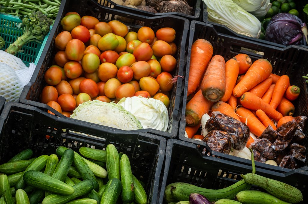 "Farmers are increasingly rethinking their business models to include delivering their products straight to consumers, while those who have been doing so for years have seen a spike in traffic with people stuck at home" ow.ly/9T7950z4Zl5