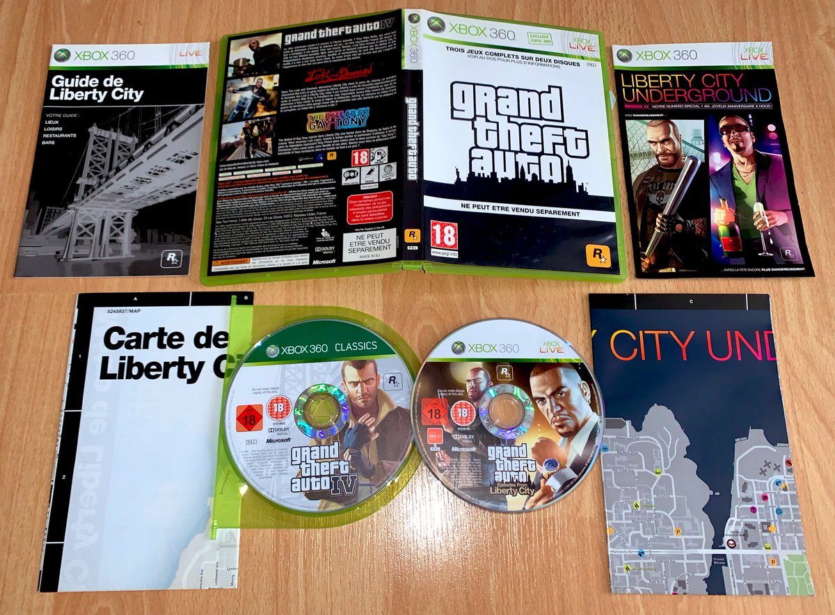 Grand Theft Auto (2009) Ce bundle, aux visuel et titre de compilation étonnants, est exclusif au pack Xbox 360 Elite associé.Il inclut GTA IV et Episodes from Liberty City sur 2 disques séparés, contrairement à l’édition "complète" sortie ultérieurement, sur PS3, 360 et PC.