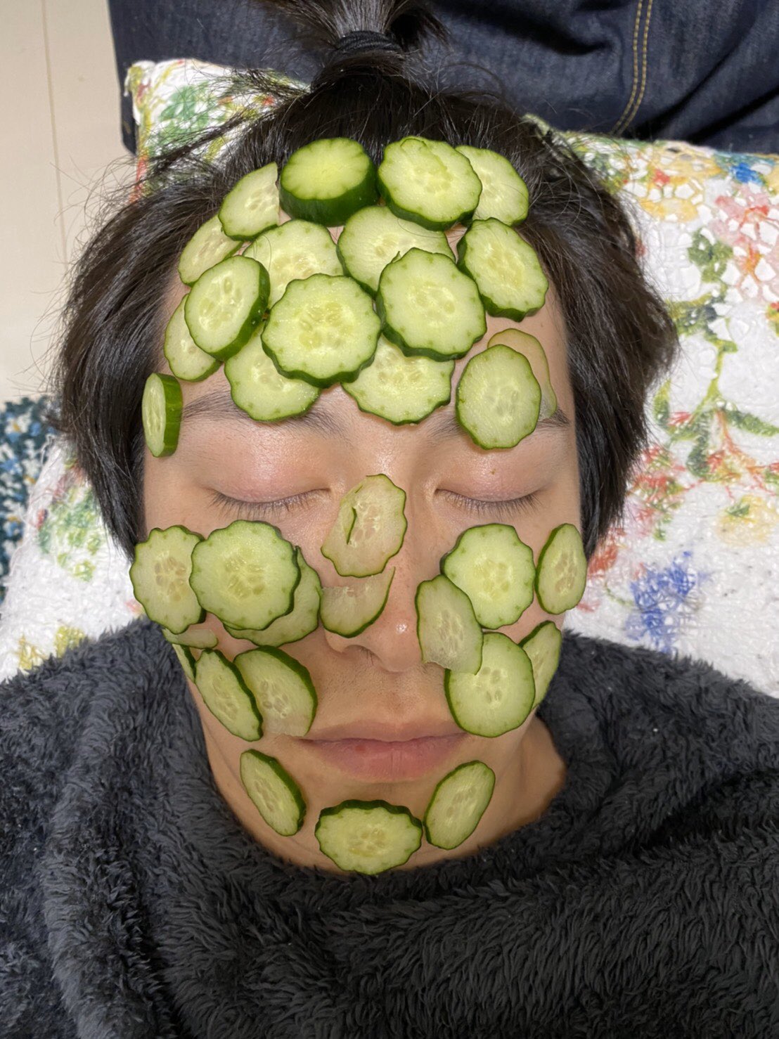 さのみきひと Twitterissa きゅうりはパックにした後美味しく頂きました 美味い
