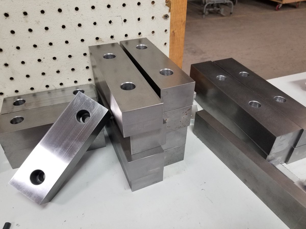 ArmsIndustries's tweet photo. Good Morning America,
In the shop today making some 6in, 7in, 8in and 10in hard jaws then surface grinding them. #Engineering #manufacturing #leanmanufacturing #merica #America #jobs https://t.co/vUpXBZ1cW5