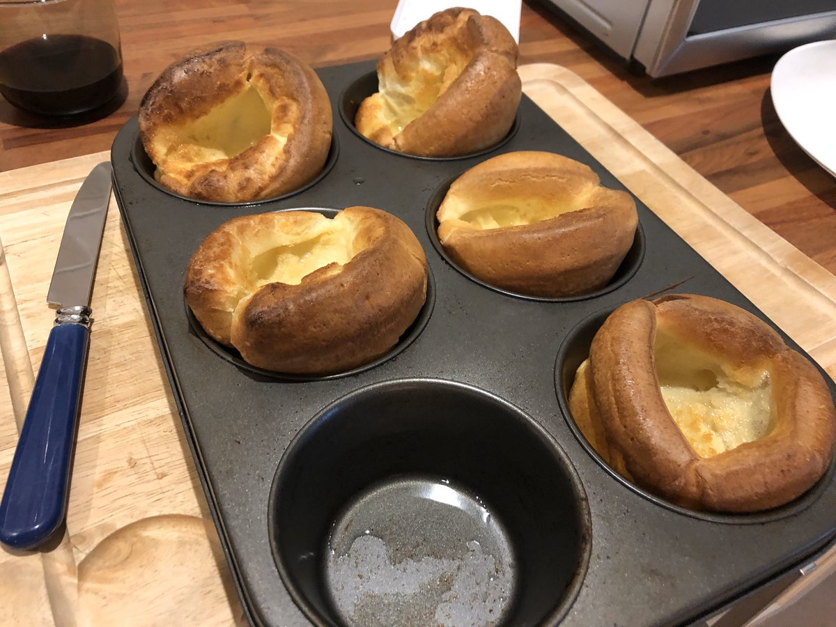 StarkeyBarbara's tweet photo. @kala_manchester I must be sad to take photos of โYorkiesโ but new they would come in one day #samerecipe #differentday https://t.co/GjaSd6POmk