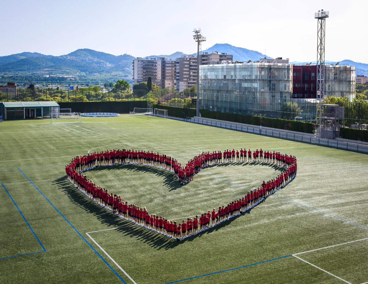 FC Barcelona (from🏠) tweet media