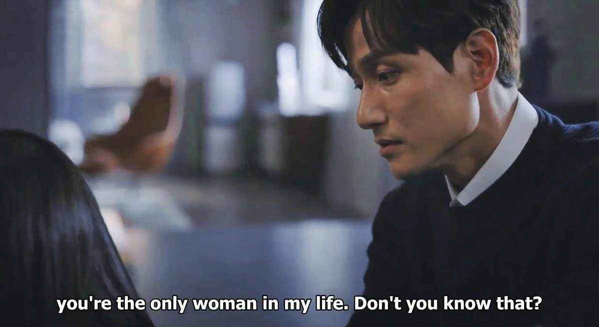 Tae Oh to Yeo Da Kyung (the mistress): My true heart belongs to you.Tae Oh to Sun Woo (the wife): You are the only woman in my life.DISGUSTING. I'M SO DISGUSTED BY THIS SO CALLED MAN.  #TheWorldoftheMarried