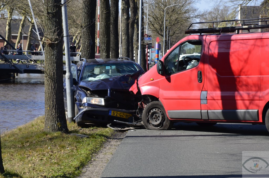 Ernstig verkeersongeval Sluisstraat Musselkanaal (+video) Bekijk de video en het artikel op onze website...