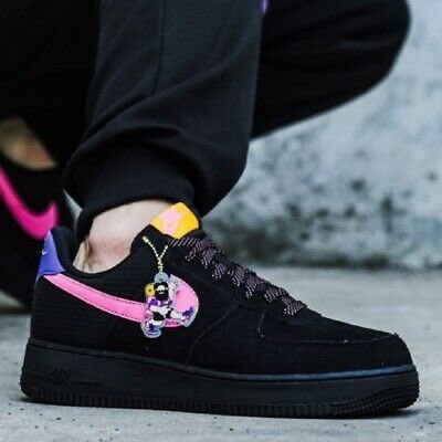 SNKR_TWITR tweet media