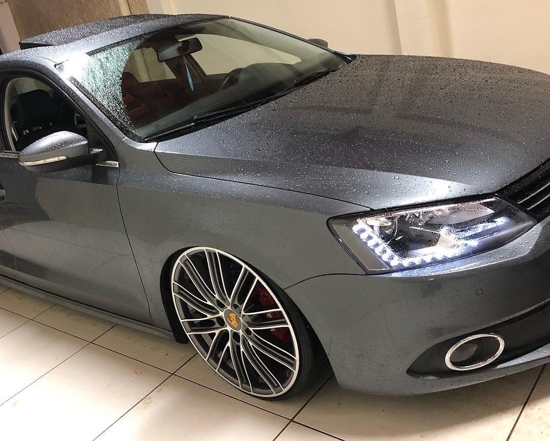 JettaBrasil's tweet photo. Via - @cfmm29
#vw #volks #tsi #jettadub #jettabrasil #aro20 https://t.co/Vg84S5RWgi