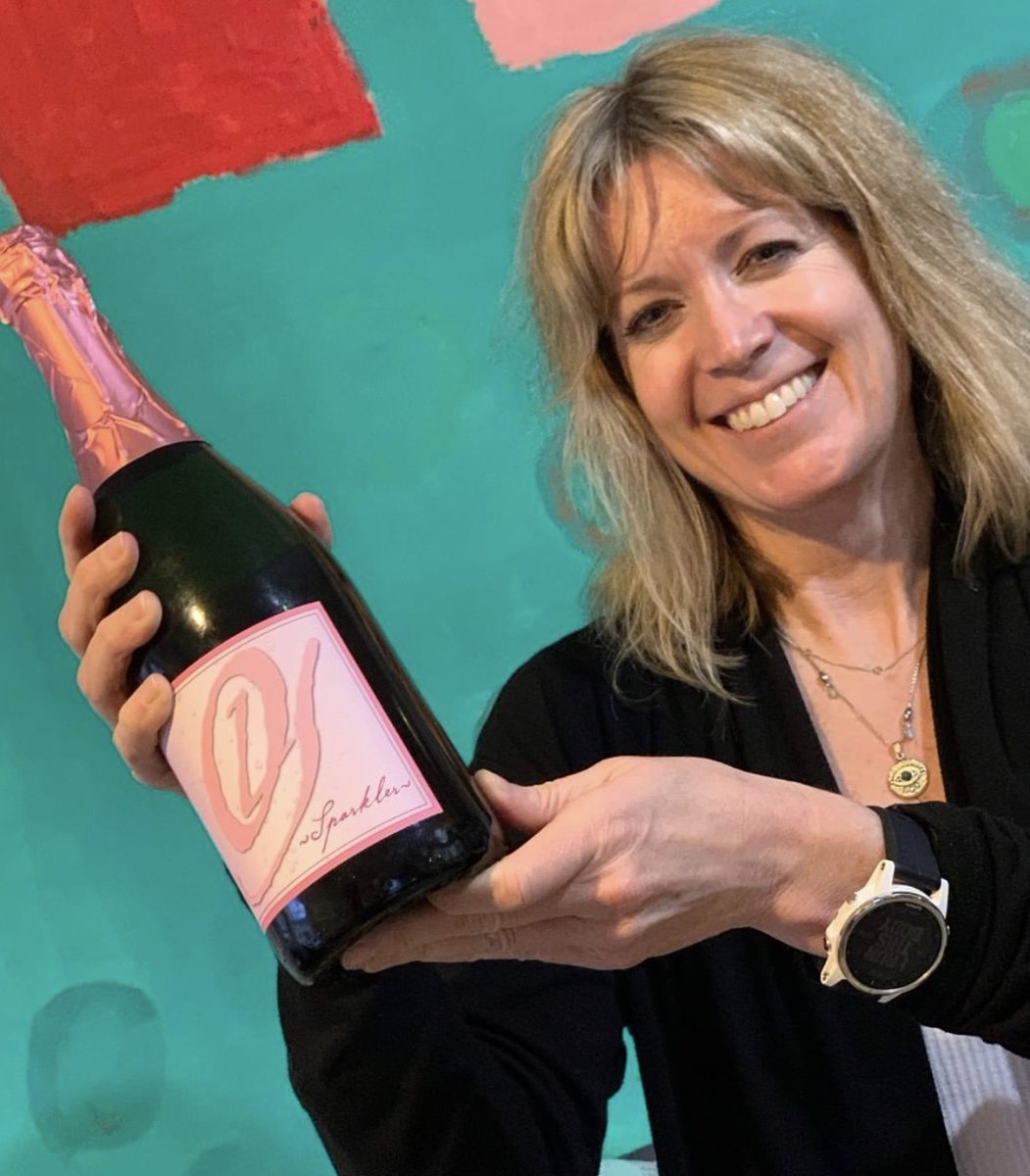 OldYorkCellars's tweet photo. We hope you've enjoyed our posts for the weekend so far! We have a couple more planned for today to finish out the weekend! In just 60 short minutes Laurin, OYC's General Manager will take the stage to give her virtual tasting! I wonder what she will pick? #virtualweekend https://t.co/dkRpp1Z1EF