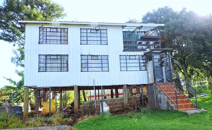 muthoni_njakwe's tweet photo. This is quite inspiring.
Wairimu Ndiba's Tiny Cozy home.
#BeautifulArt
#ContainerHomes
#Affordable https://t.co/HQvbb6bIJA