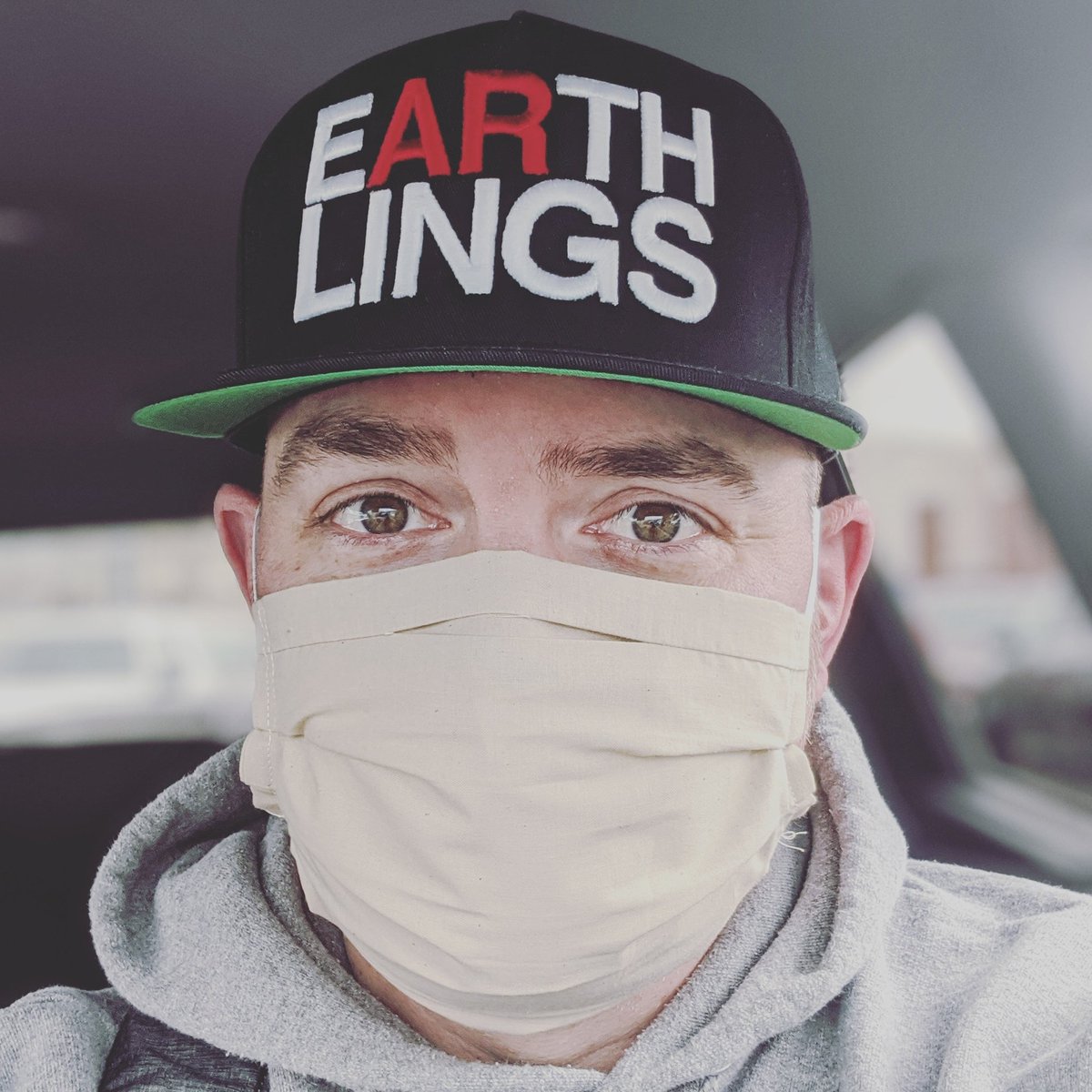 VeganSheepdog's tweet image. When you NEED to go out, you NEED to protect yourself, and those around you. 
Wear some vegan gear so everyone knows you&apos;re judging them by the dead animals in their carts! 
#proection #defendyourself #coveryourmouth #necessitiesonly #beprepared #covid19 #coronavirus #sarscov2